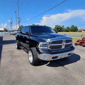 2016 RAM 1500 Big Horn   - Photo 7 - Du Quoin, IL 62832