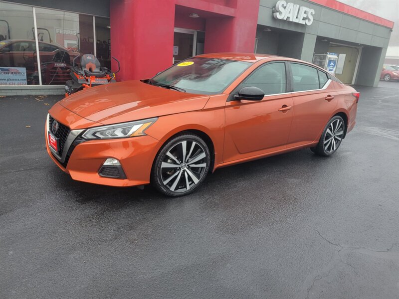 2022 Nissan Altima 2.5 SR   - Photo 1 - Du Quoin, IL 62832