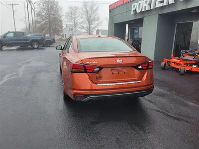 2022 Nissan Altima 2.5 SR   - Photo 6 - Du Quoin, IL 62832