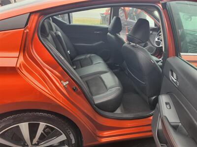 2022 Nissan Altima 2.5 SR   - Photo 9 - Du Quoin, IL 62832