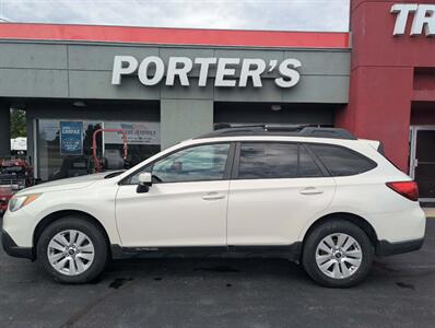 2015 Subaru Outback 2.5i Premium - Photo 2 - Du Quoin, IL 62832
