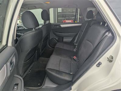 2015 Subaru Outback 2.5i Premium - Photo 12 - Du Quoin, IL 62832