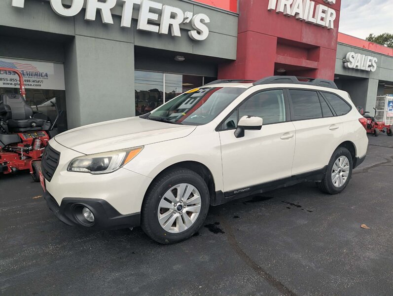 2015 Subaru Outback 2.5i Premium   - Photo 1 - Du Quoin, IL 62832