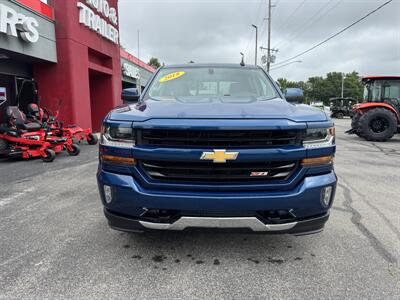 2018 Chevrolet Silverado 1500 LT   - Photo 2 - Du Quoin, IL 62832