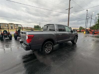 2018 Nissan Titan SV - Photo 8 - Du Quoin, IL 62832