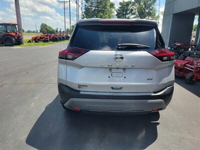 2021 Nissan Rogue SV - Photo 5 - Du Quoin, IL 62832