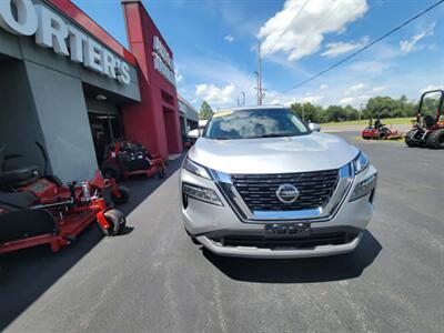 2021 Nissan Rogue SV - Photo 2 - Du Quoin, IL 62832