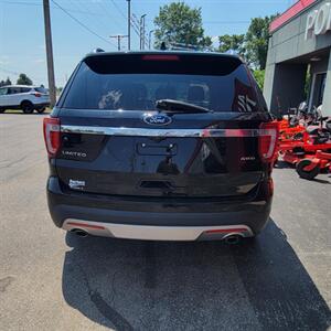 2017 Ford Explorer Limited   - Photo 7 - Du Quoin, IL 62832