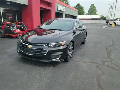 2017 Chevrolet Malibu LT - Photo 2 - Du Quoin, IL 62832
