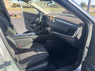 2022 Nissan Rogue SV   - Photo 19 - Du Quoin, IL 62832