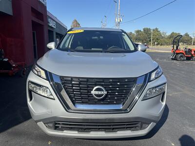 2022 Nissan Rogue SV   - Photo 2 - Du Quoin, IL 62832