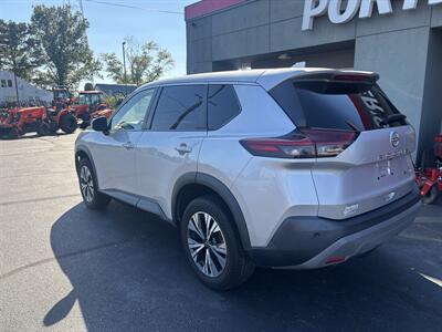 2022 Nissan Rogue SV   - Photo 6 - Du Quoin, IL 62832