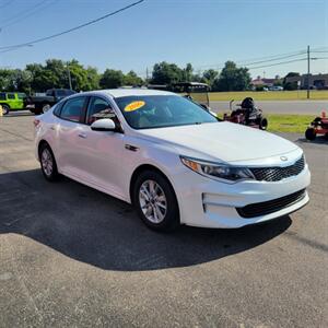 2017 Kia Optima LX   - Photo 4 - Du Quoin, IL 62832