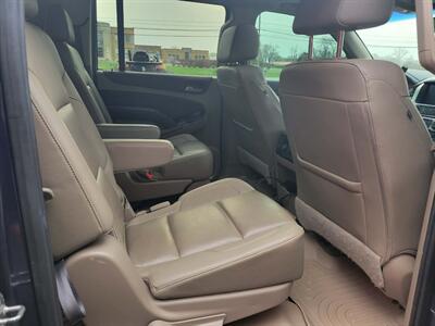 2019 Chevrolet Suburban Premier   - Photo 13 - Du Quoin, IL 62832