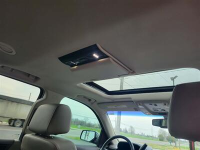 2019 Chevrolet Suburban Premier   - Photo 9 - Du Quoin, IL 62832