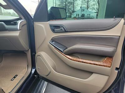 2019 Chevrolet Suburban Premier   - Photo 7 - Du Quoin, IL 62832