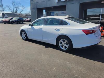 2020 Chevrolet Malibu LS   - Photo 3 - Du Quoin, IL 62832