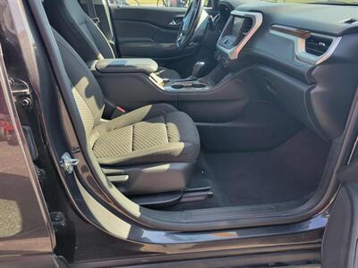 2017 GMC Acadia SLE-2   - Photo 18 - Du Quoin, IL 62832