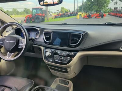2020 Volkswagen Tiguan SE   - Photo 9 - Du Quoin, IL 62832