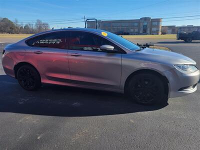 2016 Chrysler 200 LX   - Photo 5 - Du Quoin, IL 62832