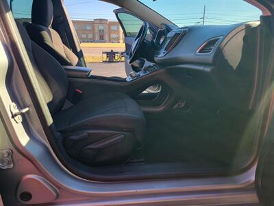 2016 Chrysler 200 LX   - Photo 10 - Du Quoin, IL 62832