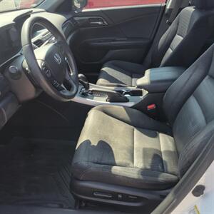 2014 Honda Accord Sport   - Photo 6 - Du Quoin, IL 62832