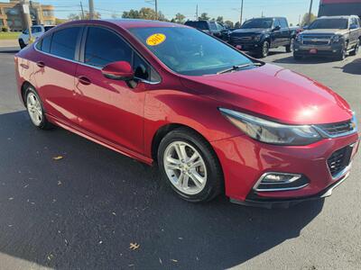 2017 Chevrolet Cruze LT Auto   - Photo 3 - Du Quoin, IL 62832