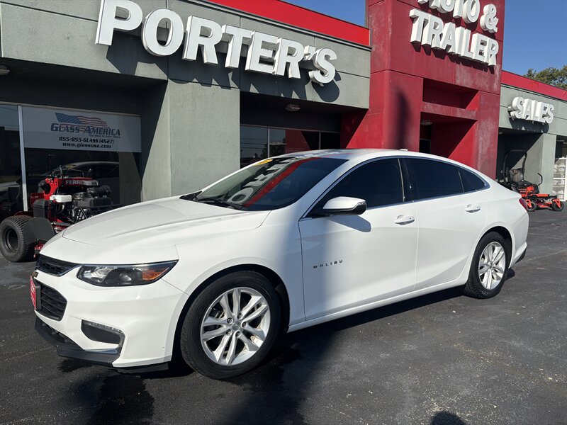 2016 Chevrolet Malibu LT   - Photo 1 - Du Quoin, IL 62832