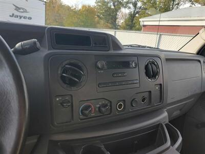 2012 Ford Aerostar E450   - Photo 15 - Du Quoin, IL 62832