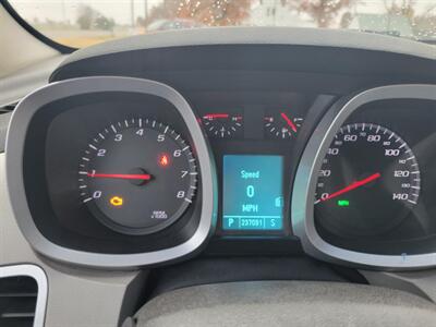 2011 Chevrolet Equinox LS   - Photo 3 - Du Quoin, IL 62832
