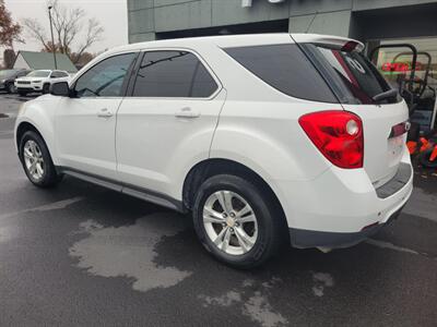 2011 Chevrolet Equinox LS   - Photo 2 - Du Quoin, IL 62832