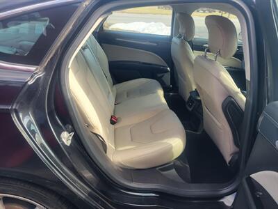 2014 Ford Fusion Titanium   - Photo 14 - Du Quoin, IL 62832