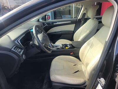 2014 Ford Fusion Titanium   - Photo 13 - Du Quoin, IL 62832