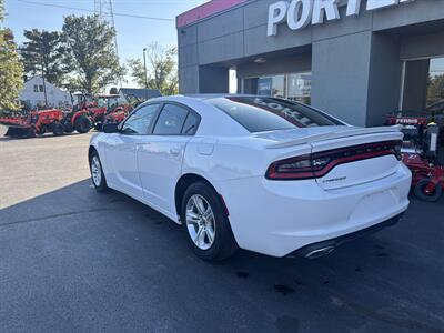 2017 Dodge Charger SE - Photo 6 - Du Quoin, IL 62832