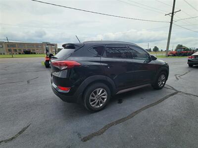 2017 Hyundai TUCSON SE - Photo 7 - Du Quoin, IL 62832