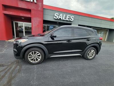 2017 Hyundai TUCSON SE - Photo 2 - Du Quoin, IL 62832