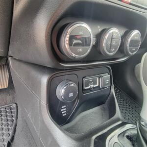 2017 Jeep Renegade Altitude   - Photo 11 - Du Quoin, IL 62832