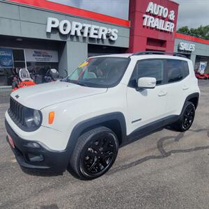 2017 Jeep Renegade Altitude   - Photo 3 - Du Quoin, IL 62832