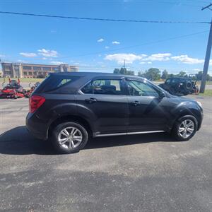 2012 Chevrolet Equinox LS   - Photo 5 - Du Quoin, IL 62832