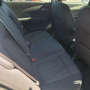 2012 Chevrolet Equinox LS   - Photo 15 - Du Quoin, IL 62832