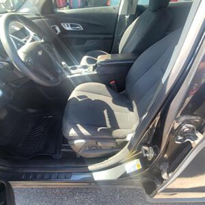 2012 Chevrolet Equinox LS   - Photo 12 - Du Quoin, IL 62832