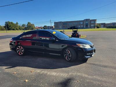 2016 Honda Accord EX   - Photo 5 - Du Quoin, IL 62832