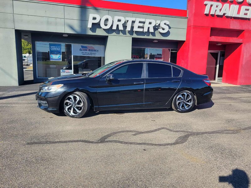 2016 Honda Accord EX - Photo 1 - Du Quoin, IL 62832