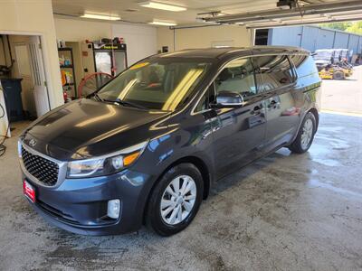 2015 Kia Sedona EX   - Photo 2 - Du Quoin, IL 62832