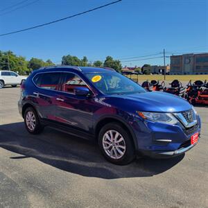 2019 Nissan Rogue SV   - Photo 2 - Du Quoin, IL 62832