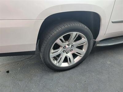 2016 Cadillac Escalade ESV Premium Collection - Photo 12 - Du Quoin, IL 62832