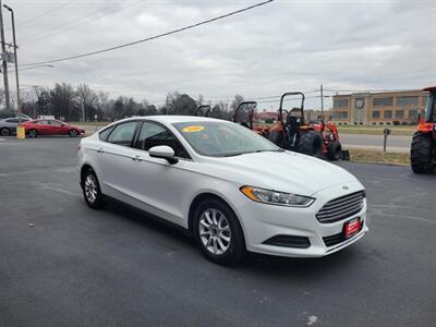 2016 Ford Fusion S - Photo 5 - Du Quoin, IL 62832