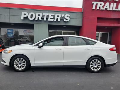 2016 Ford Fusion S - Photo 3 - Du Quoin, IL 62832