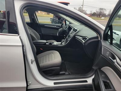 2016 Ford Fusion S - Photo 8 - Du Quoin, IL 62832