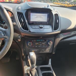2019 Ford Escape SE   - Photo 10 - Du Quoin, IL 62832